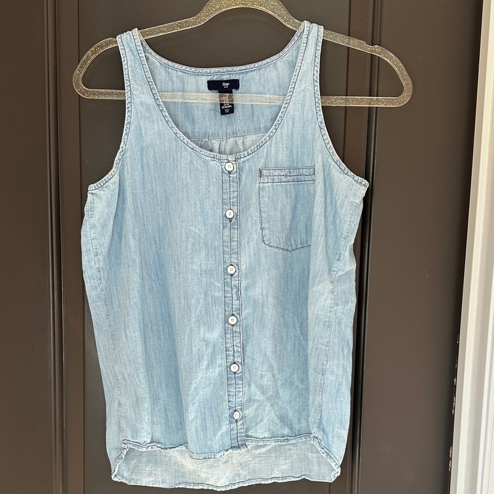 GAP Light Blue Sleeveless Button-Down Shirt 100% cotton size XS